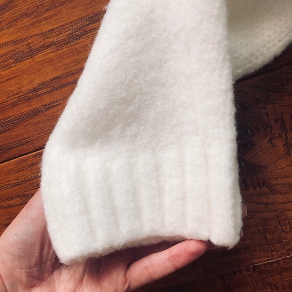 Bershka Pom Cream Knitted Sweater - Picture 4 of 10